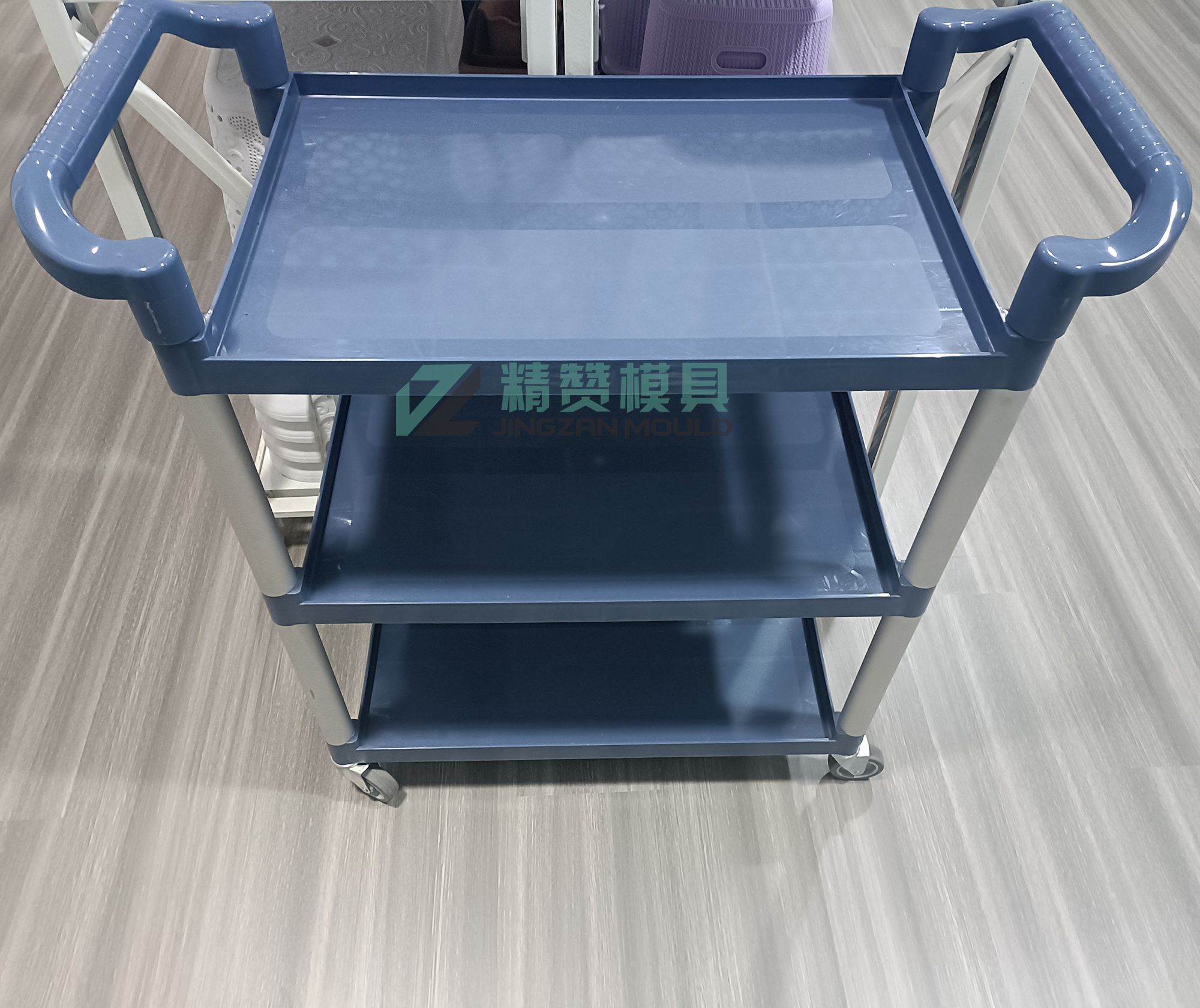 Plastic injection cart mould trial 