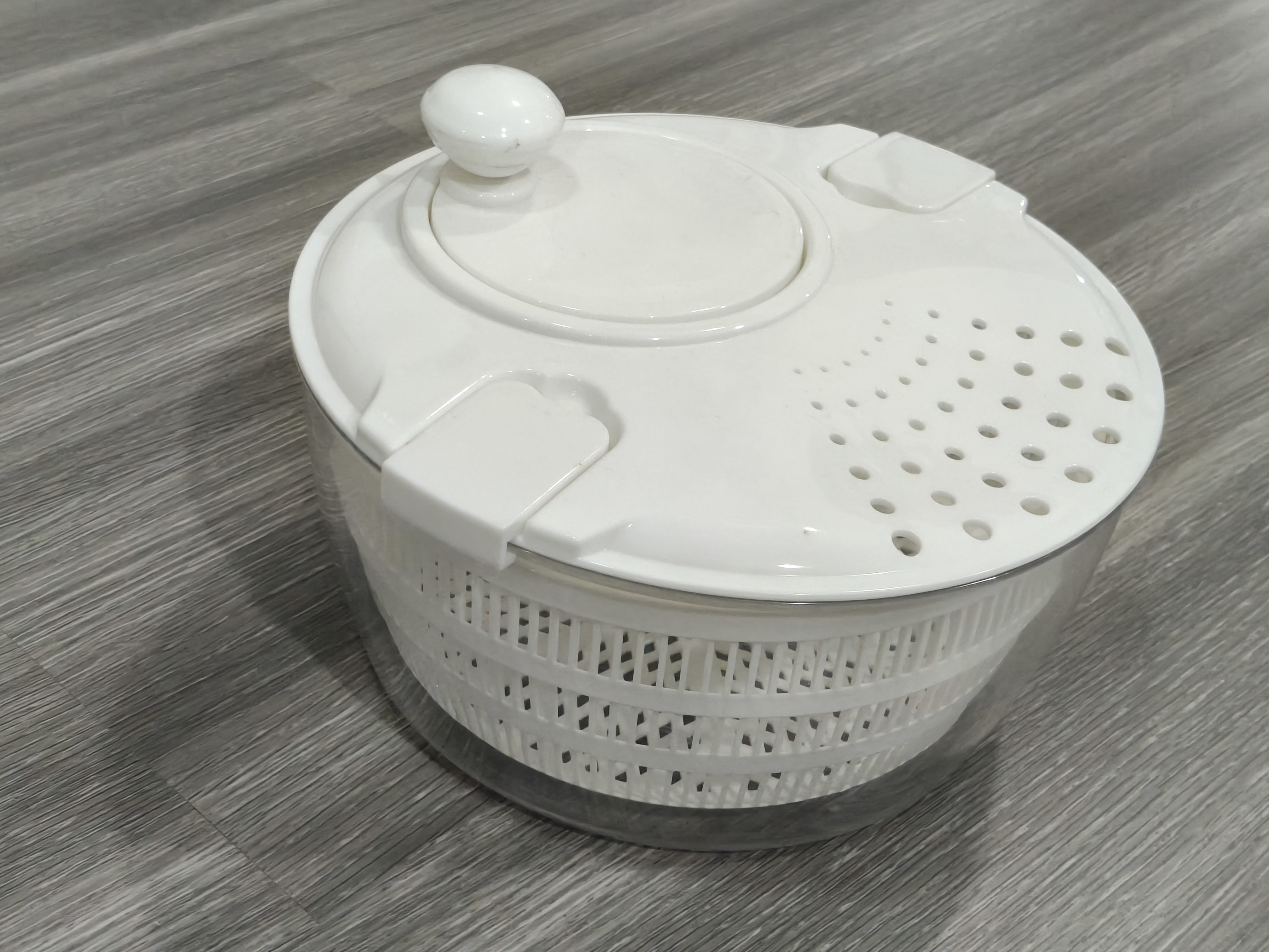 Plastic injection manual spin dry drain basket mould
