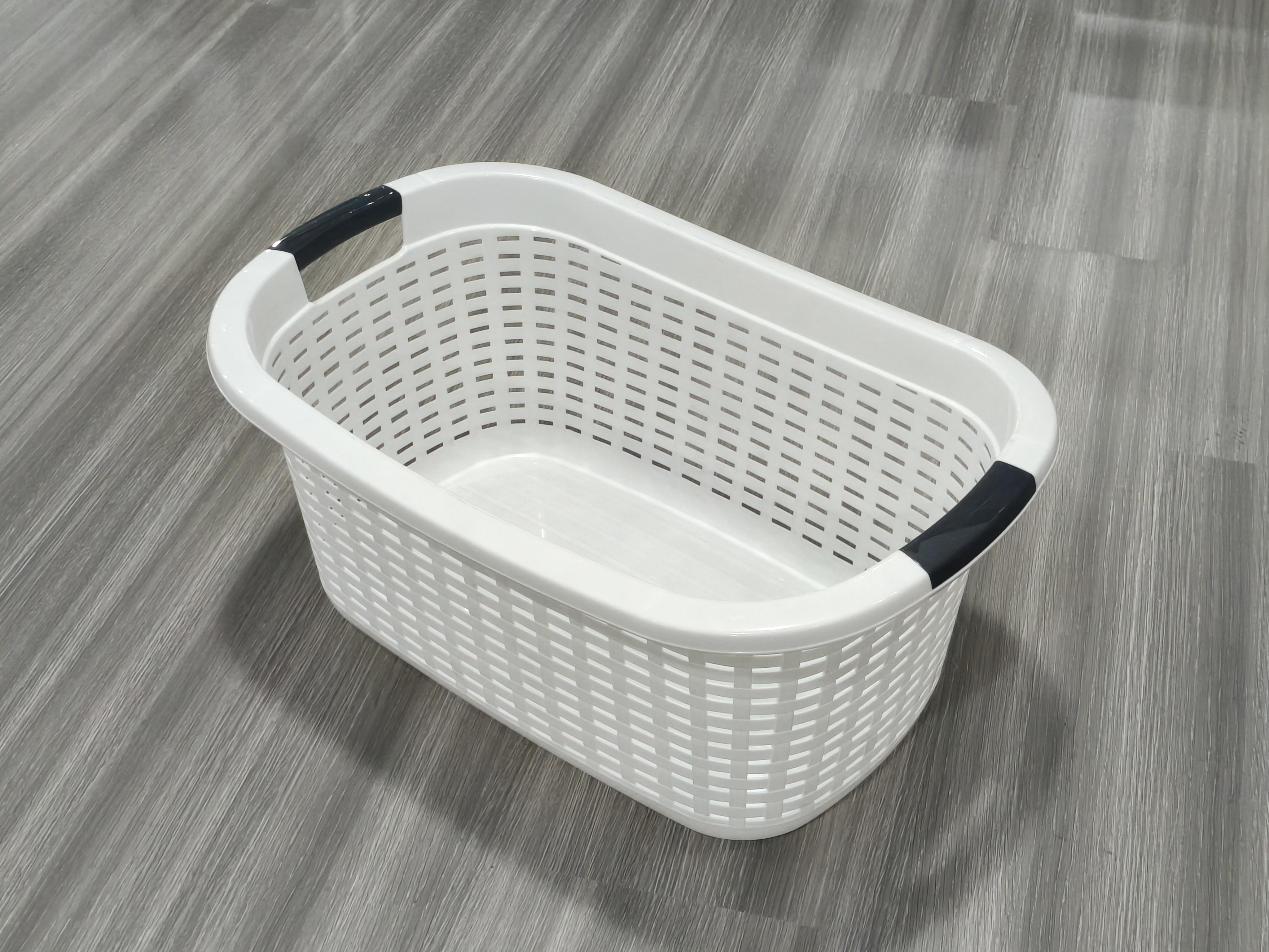 Plastic Injection big laundry basket mould 