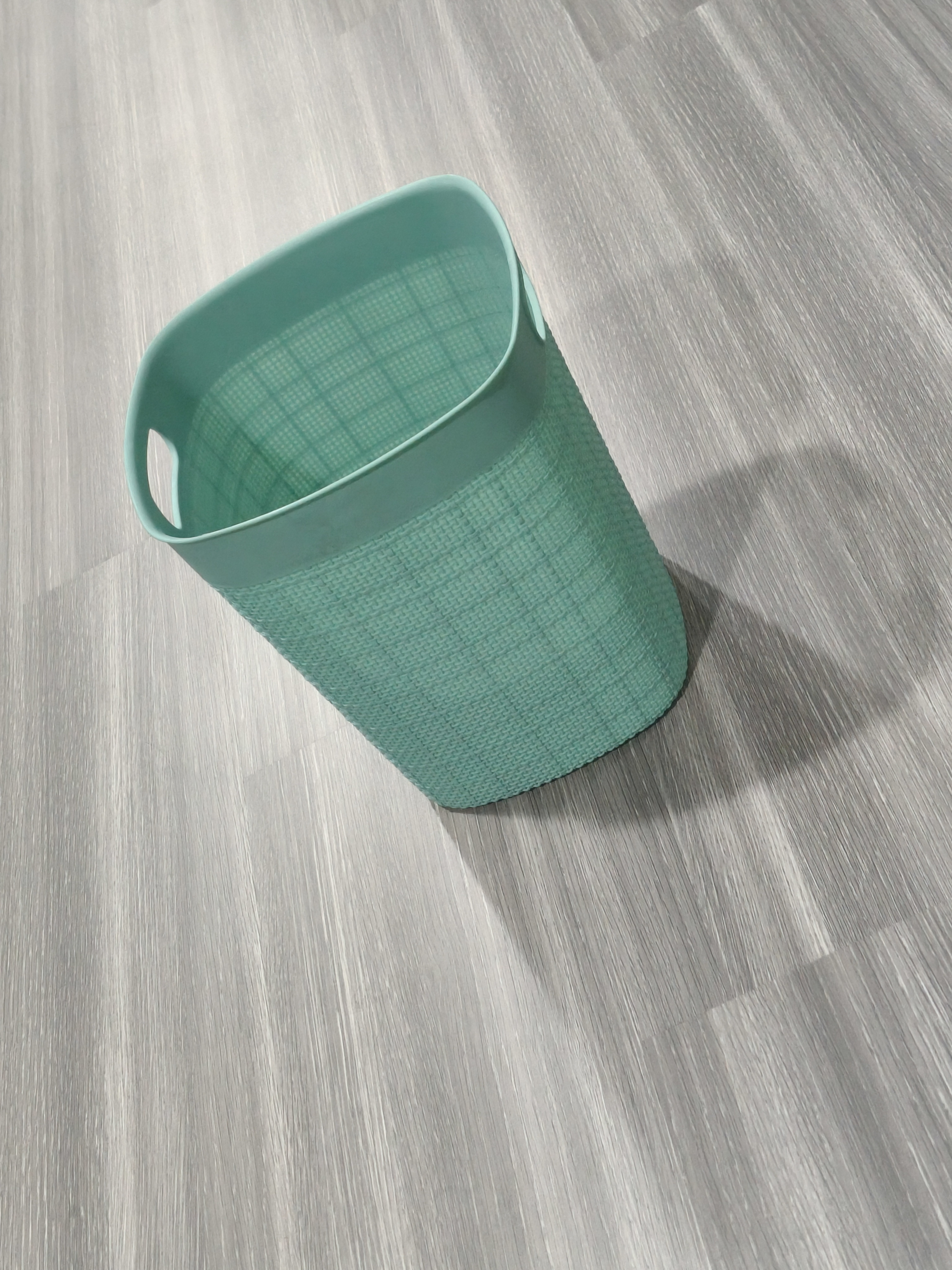 Plastic trash can mould