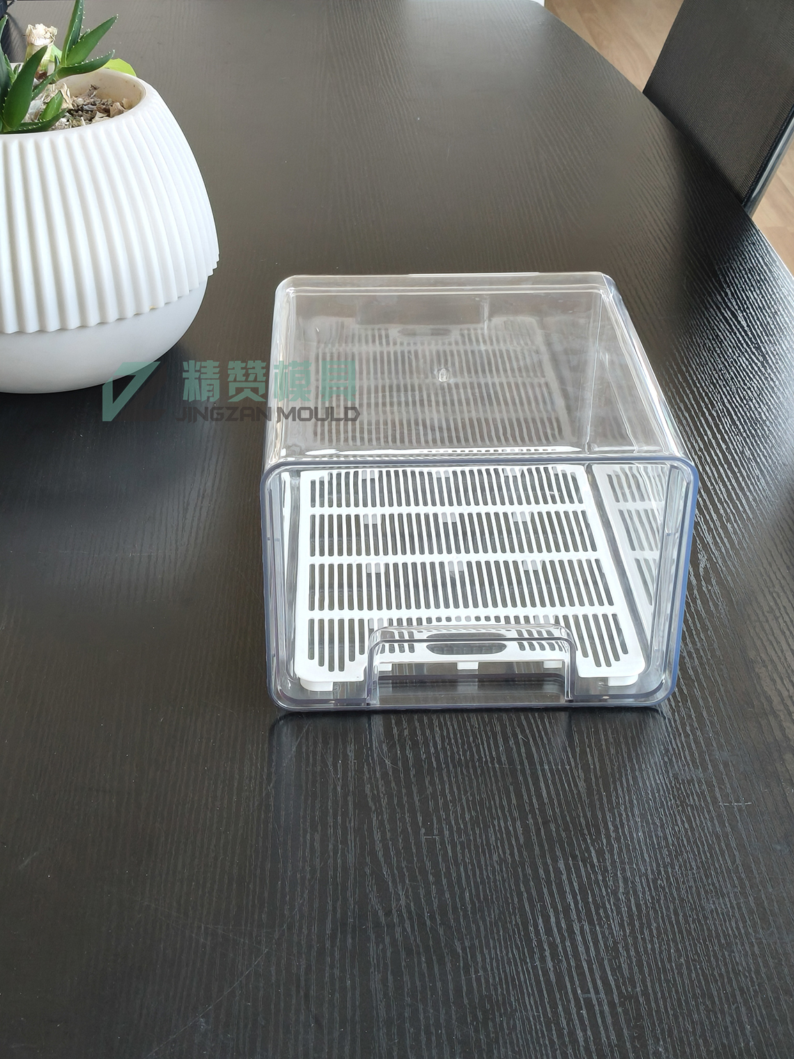 One layer plastic injection PET drawer mould