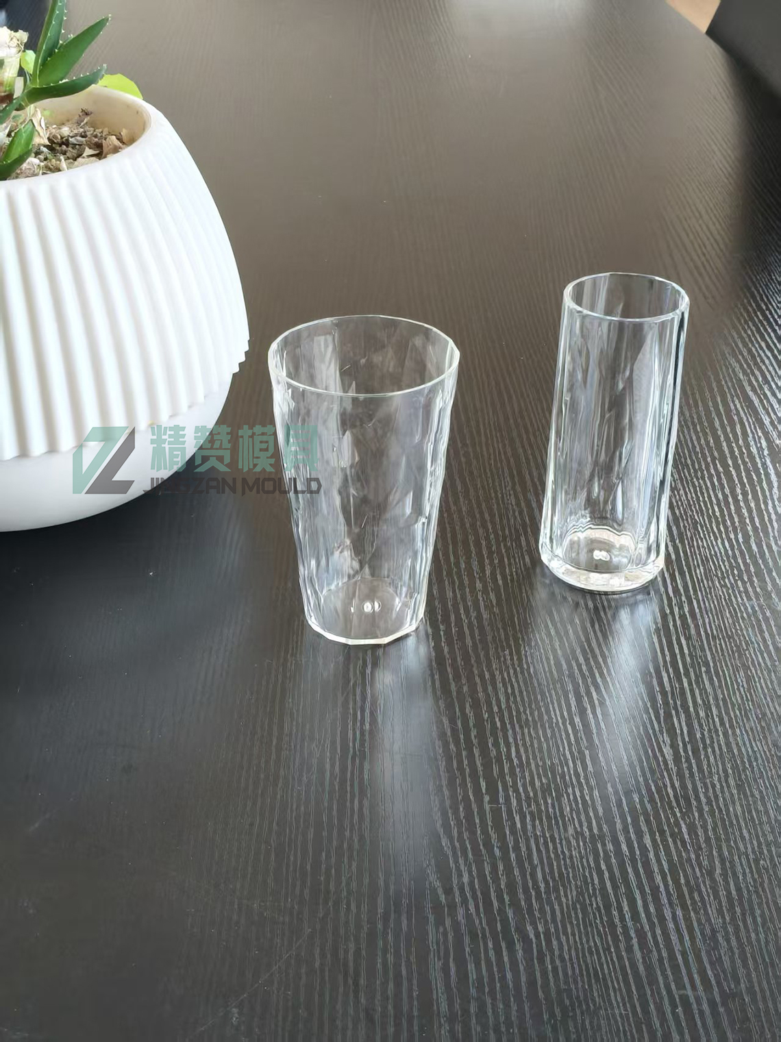 Plastic injection PMMA vase mold 
