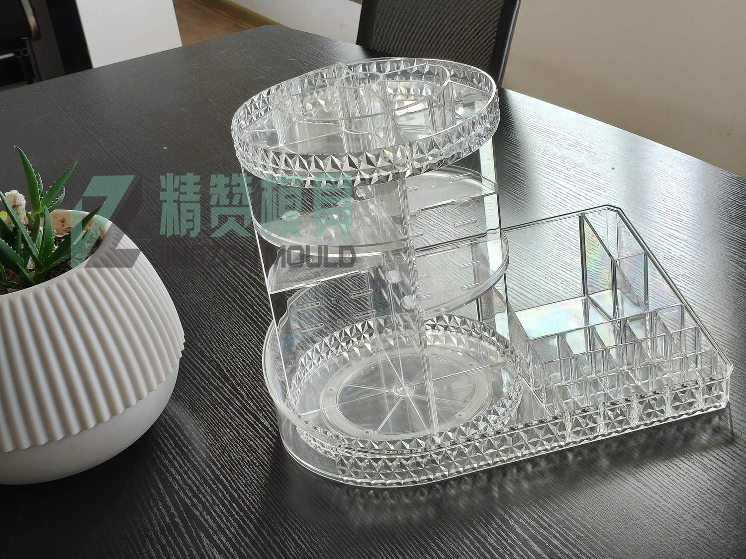 Plastic injection PET turnable storage mould